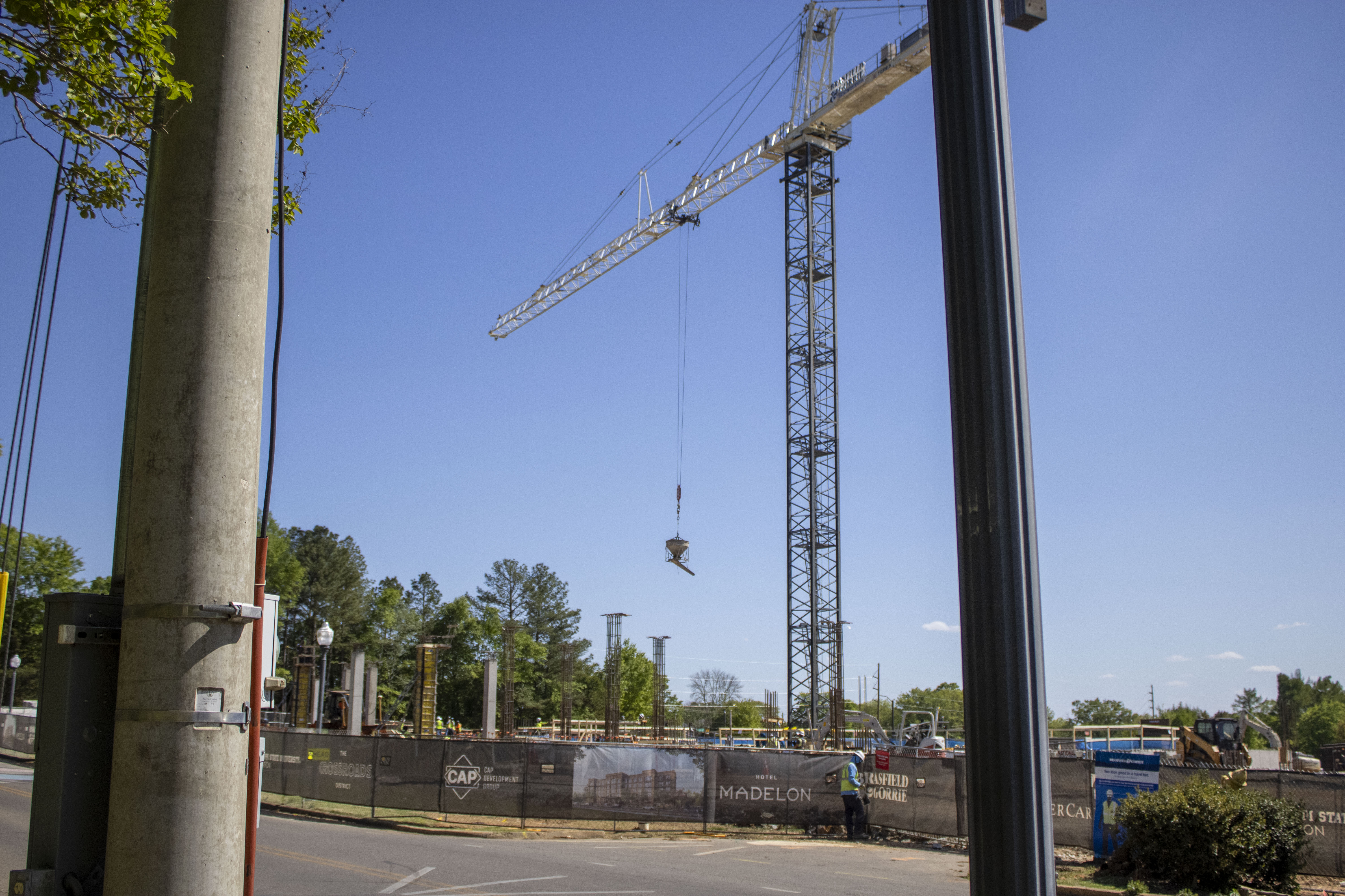 crane wide